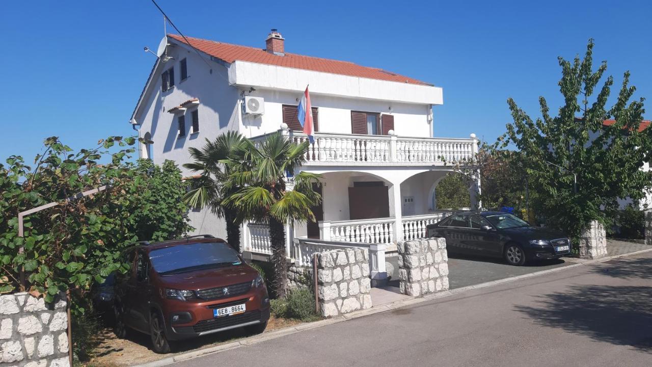 Apartments Rendulic Malinska Bagian luar foto