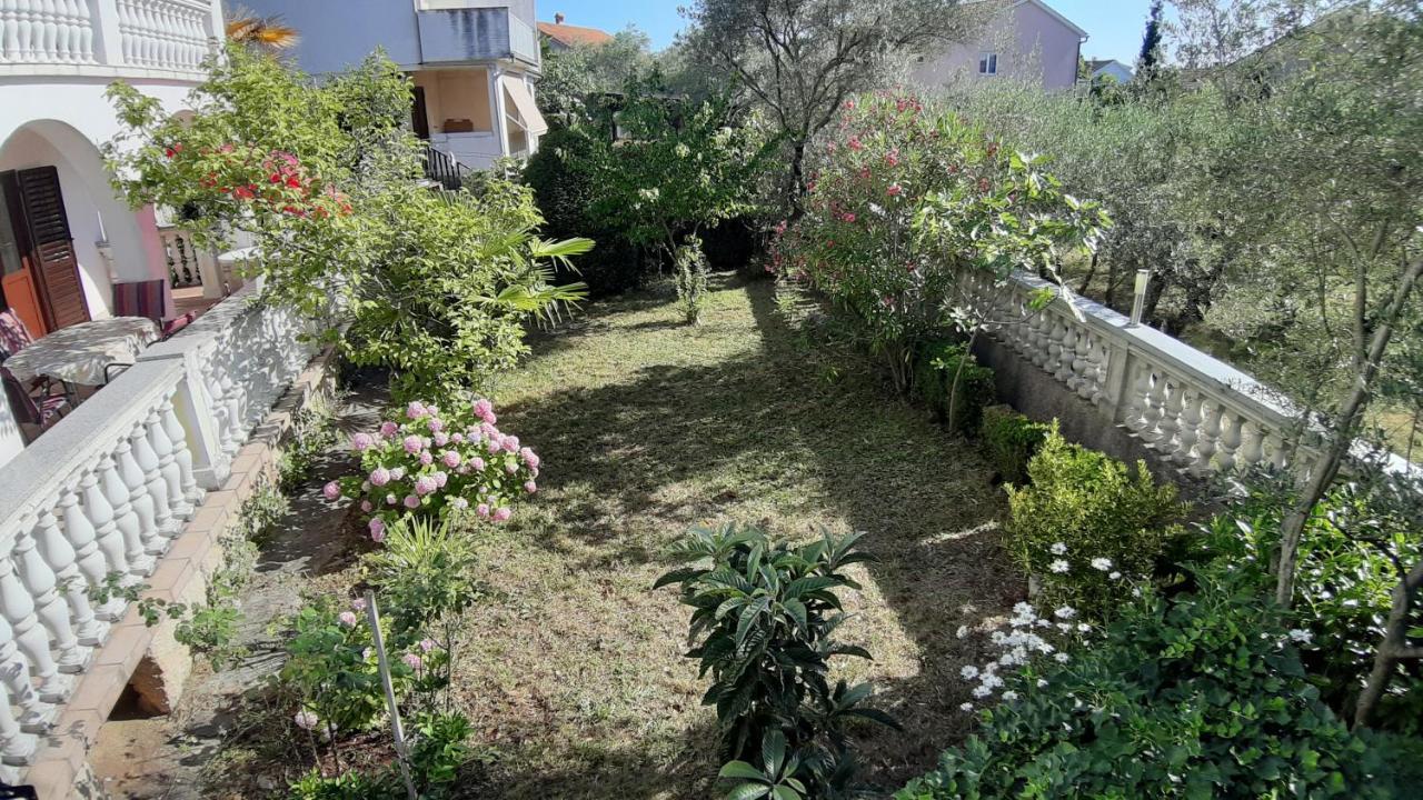 Apartments Rendulic Malinska Bagian luar foto