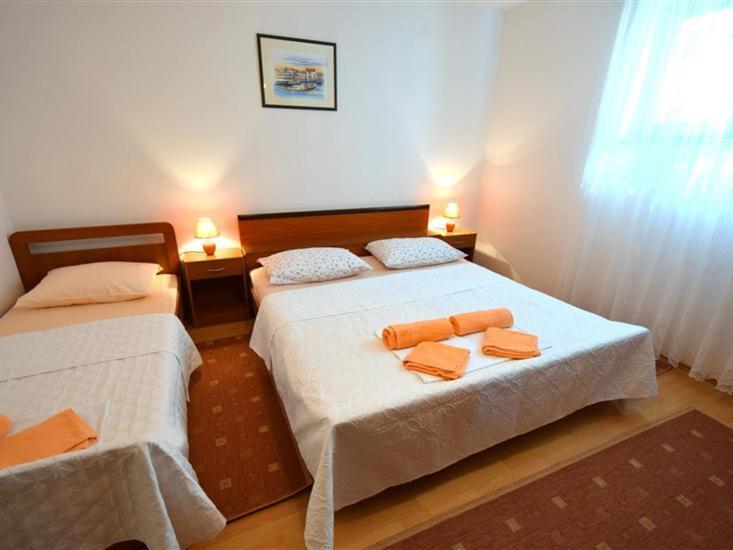 Apartments Rendulic Malinska Bagian luar foto